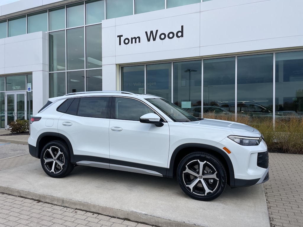 New 2026 Volkswagen Tiguan 2.0T SE SUV