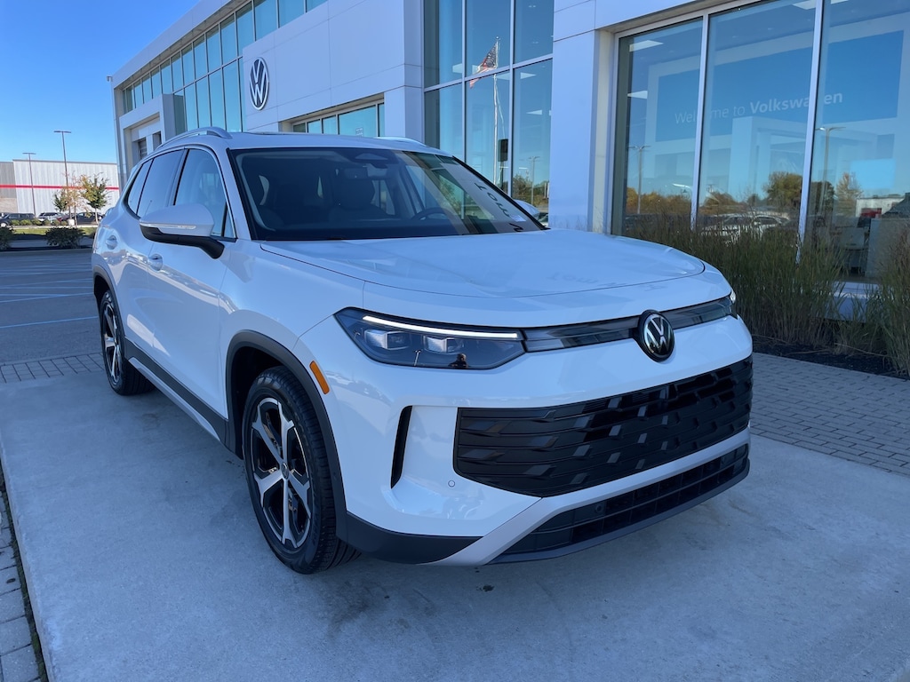 New 2026 Volkswagen Tiguan SE 2.0T FWD