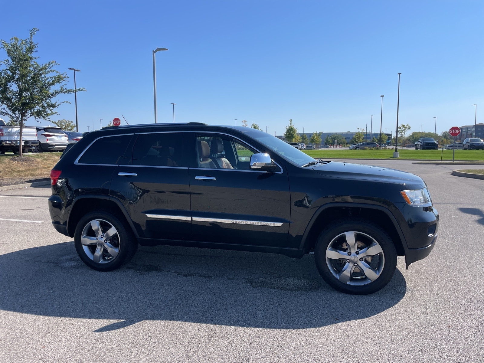 Used 2012 Jeep Grand Cherokee Overland with VIN 1C4RJFCG8CC310092 for sale in Noblesville, IN