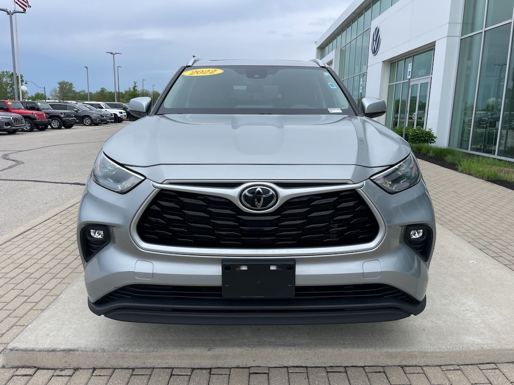 Used 2022 Toyota Highlander XLE SUV