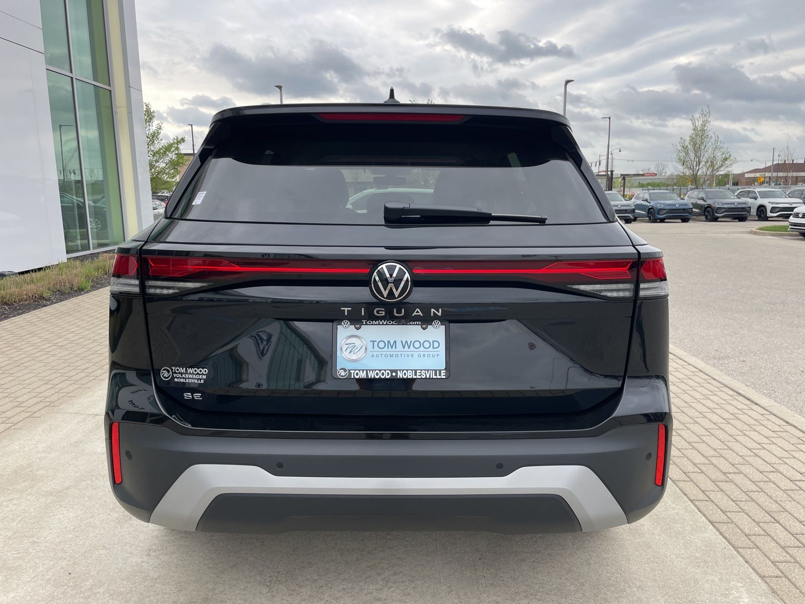 2026 Volkswagen Tiguan SE - Photo 10