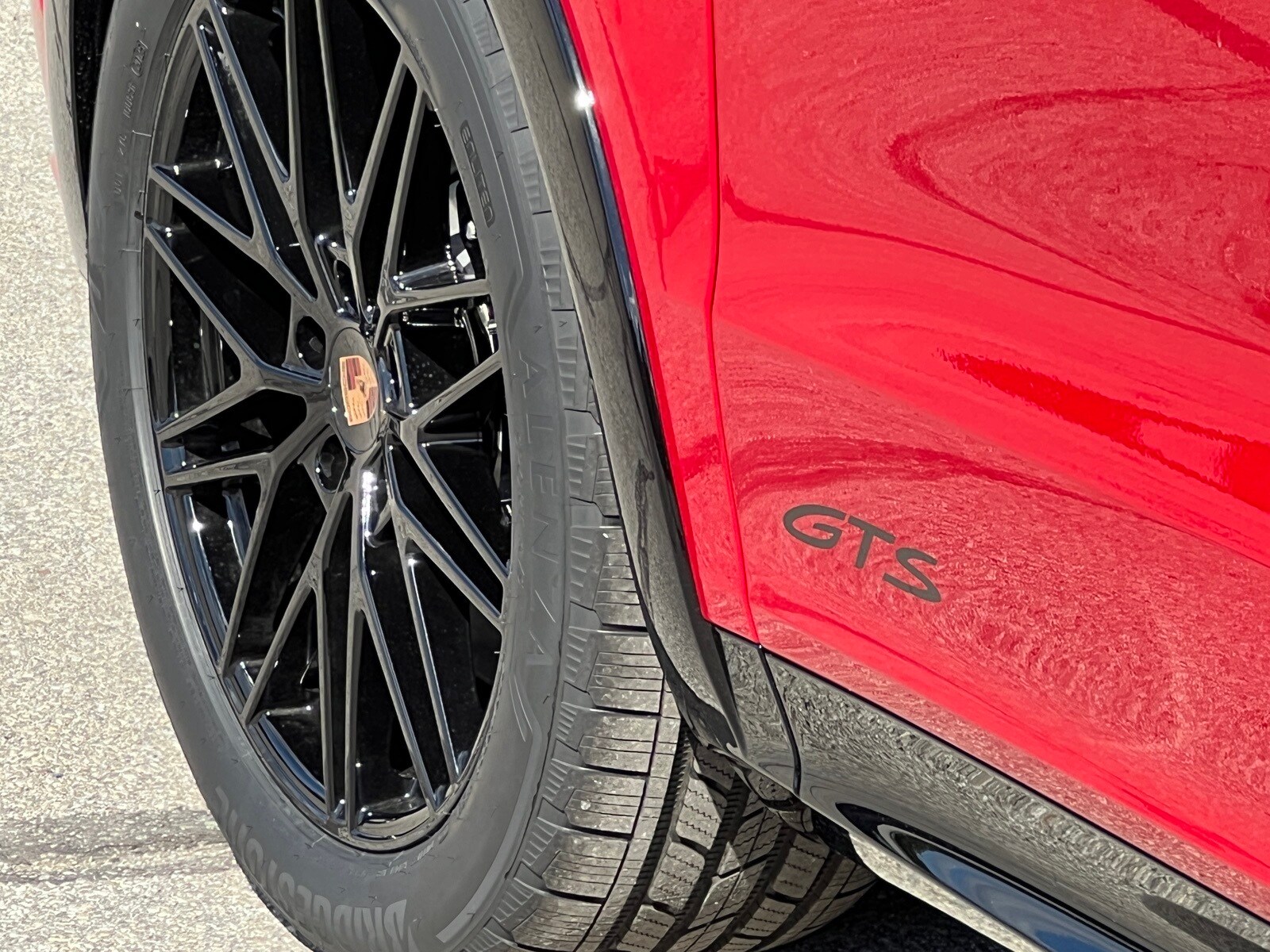 2026 Porsche Cayenne GTS - Photo 14
