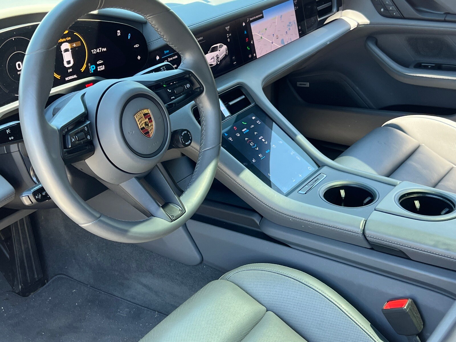 2022 Porsche Taycan 4S photo 4
