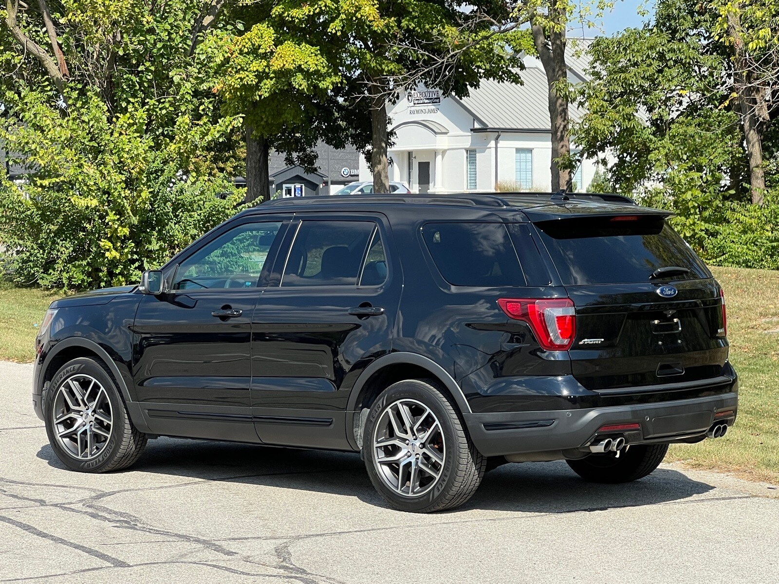 2018 Ford Explorer Sport photo 3