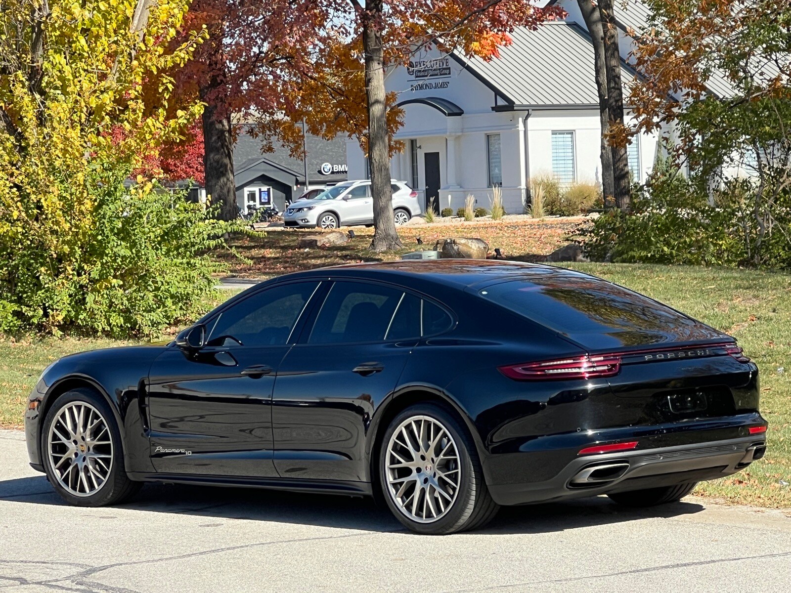 2020 Porsche Panamera 4 photo 3