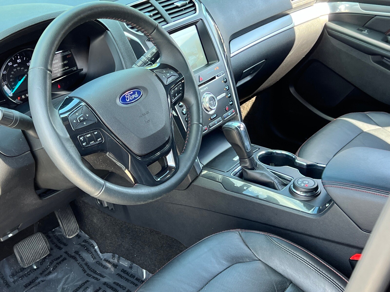 2018 Ford Explorer Sport photo 4