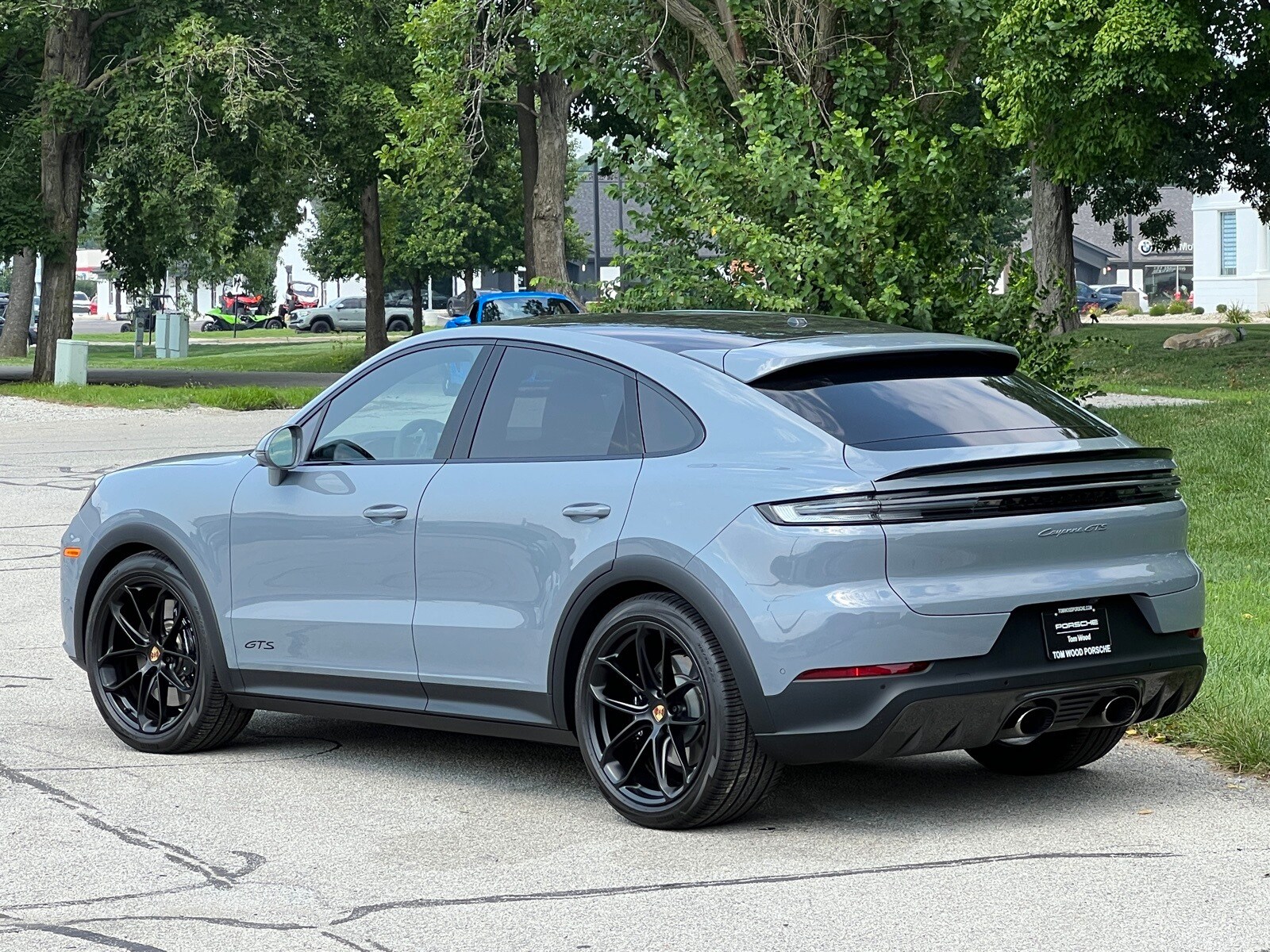 2025 Porsche Cayenne Coupe GTS photo 3