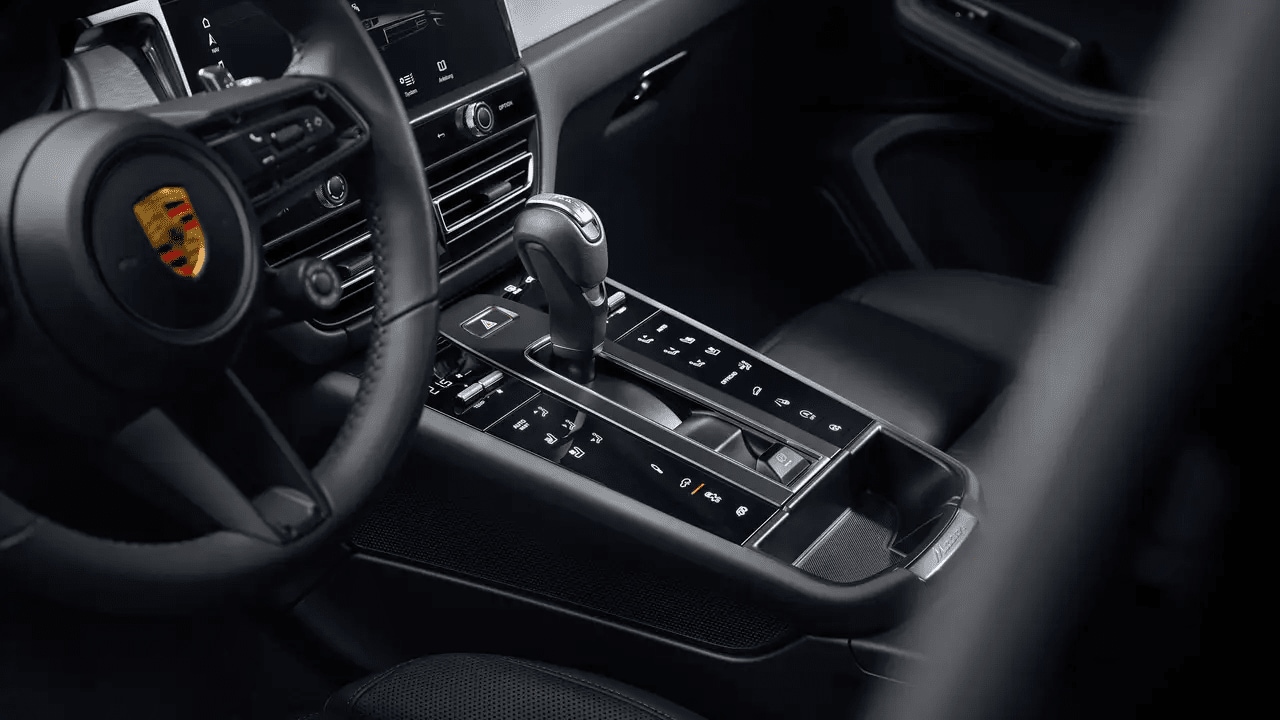 porsche-zoom2 (3) (2).png