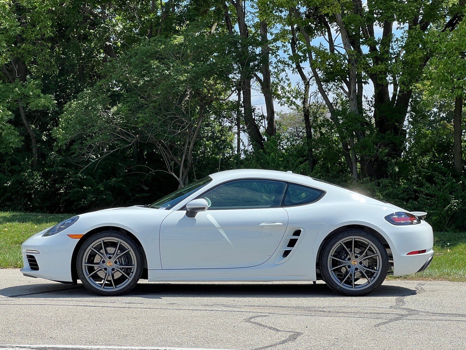 2025 Porsche Cayman S photo 2