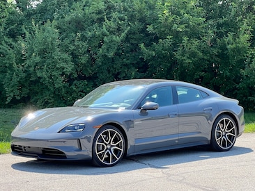 2025 Porsche Taycan 4 Sedan