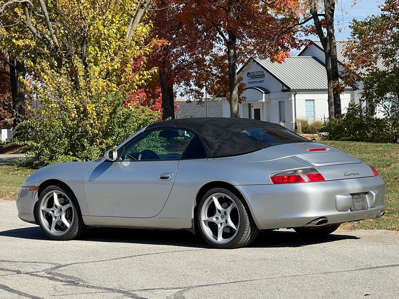 2002 Porsche 911 Cabriolet photo 3