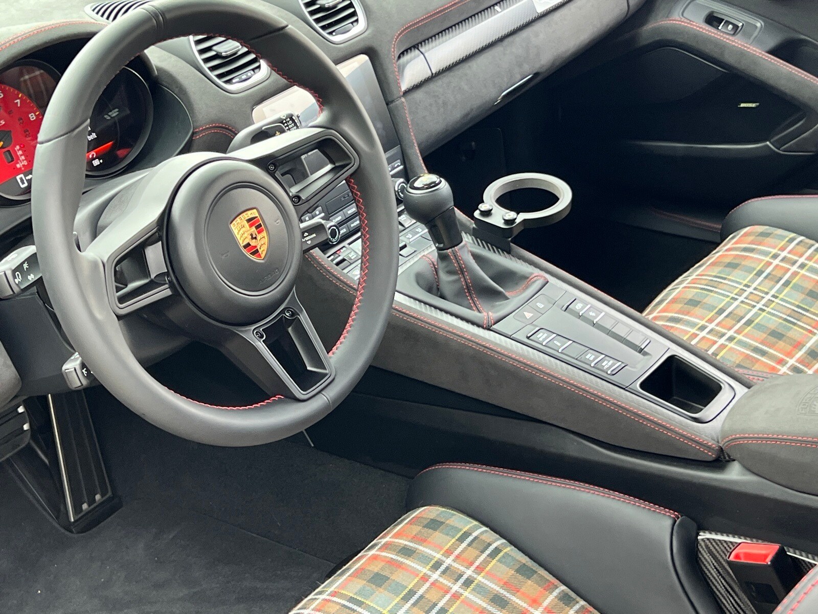 2025 Porsche Cayman GT4 RS photo 4