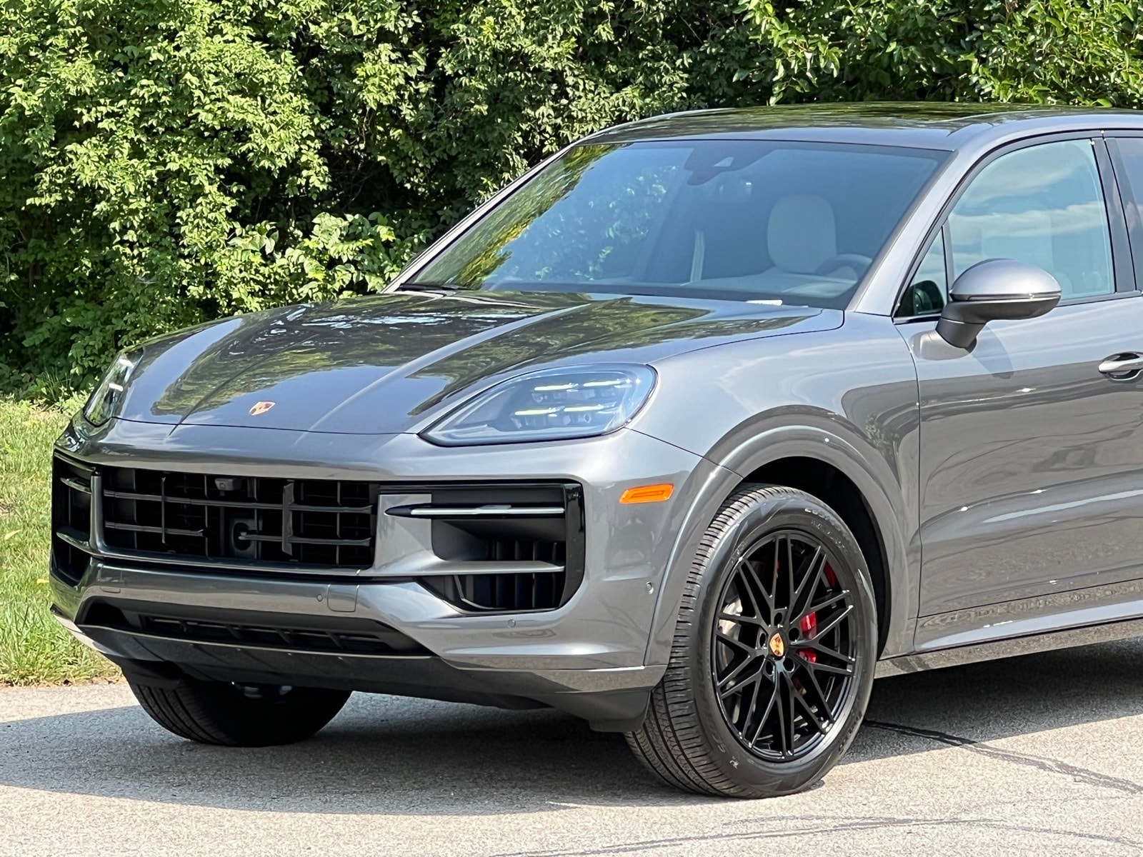 2025 Porsche Cayenne S - Photo 11