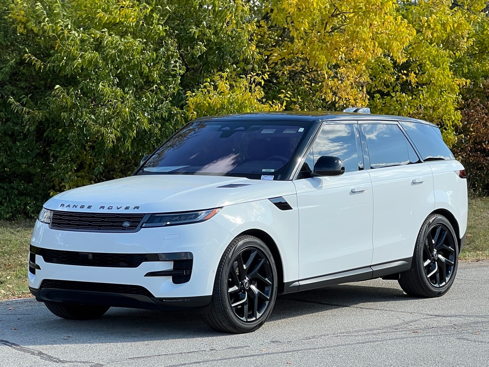 2023 Land Rover Range Rover Sport SE's photo
