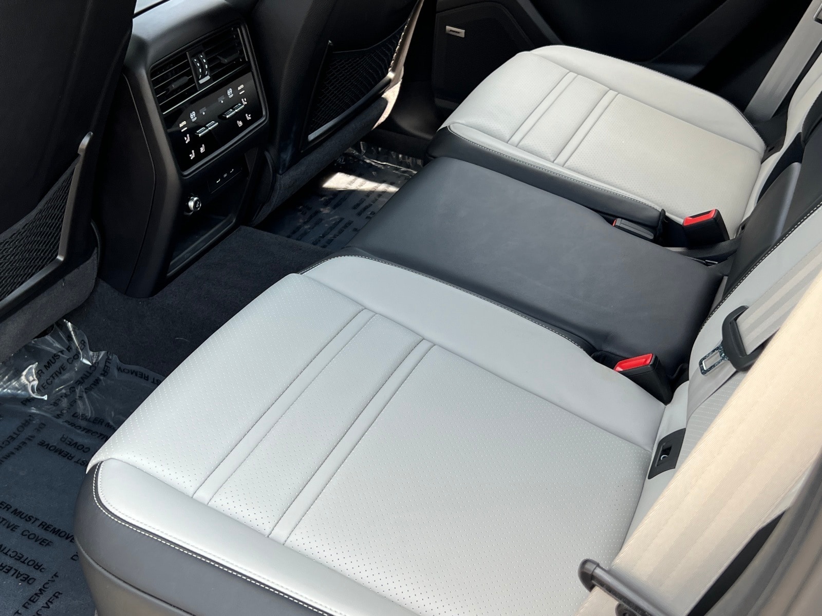 2025 Porsche Cayenne S - Photo 19