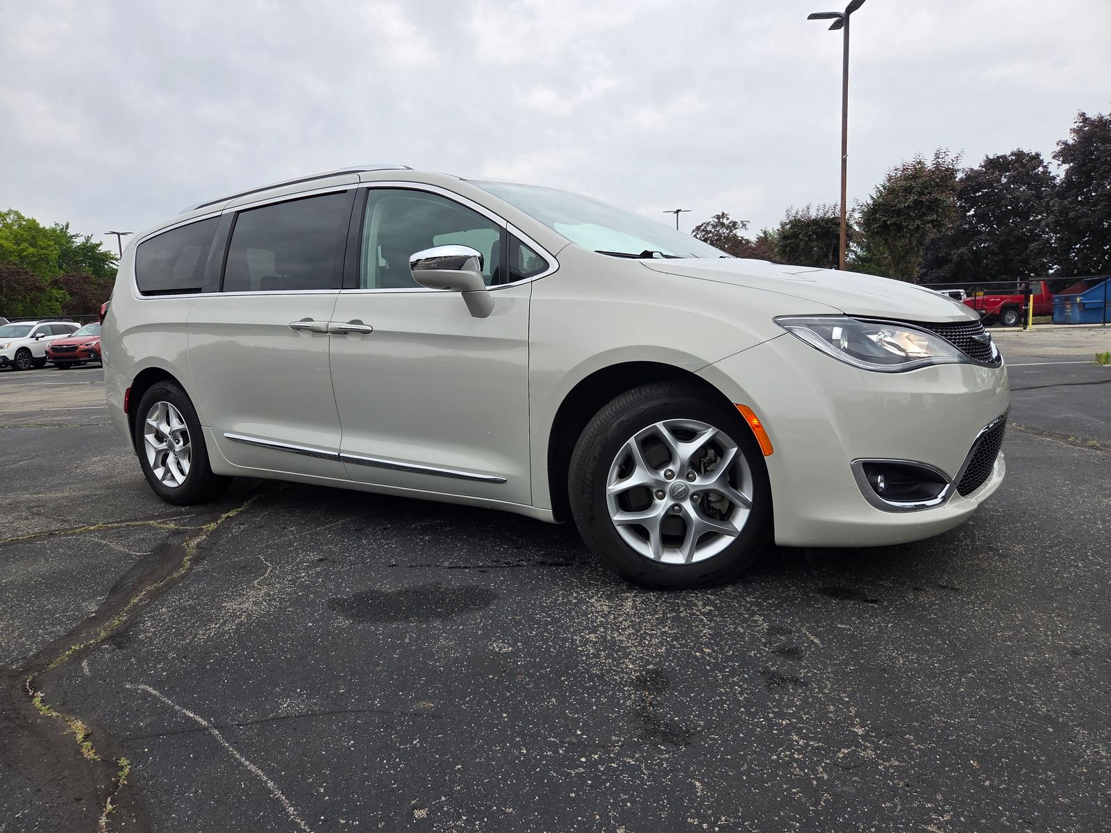 Vehicle Image 2