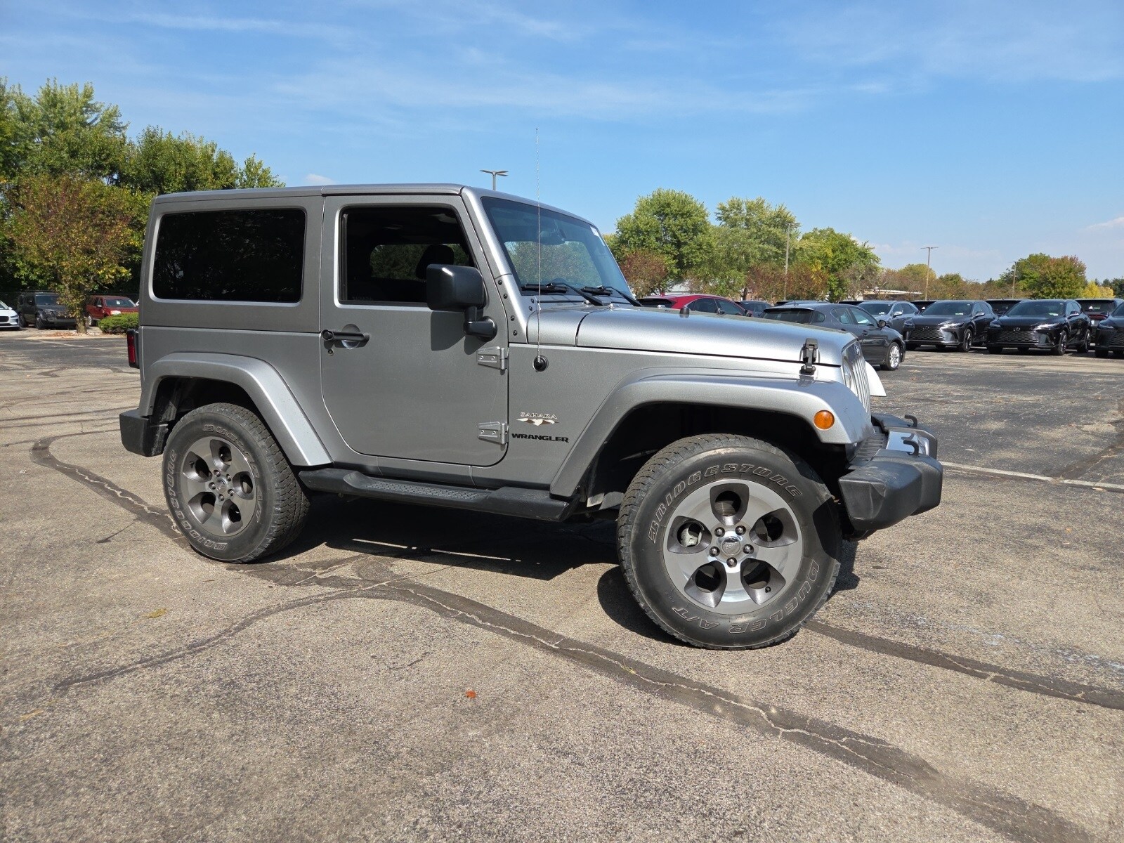2017 Jeep Wrangler Sahara photo 3