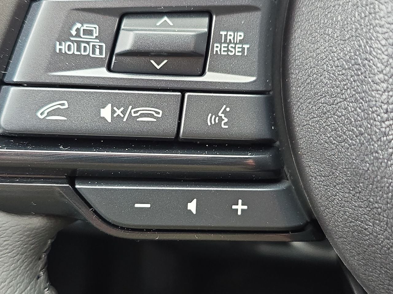 2026 Subaru Outback Limited - Photo 32