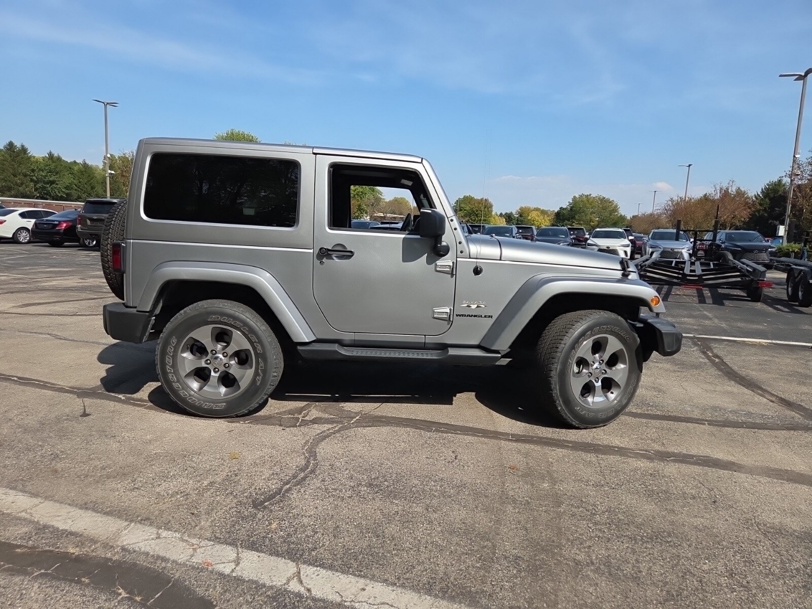2017 Jeep Wrangler Sahara photo 2