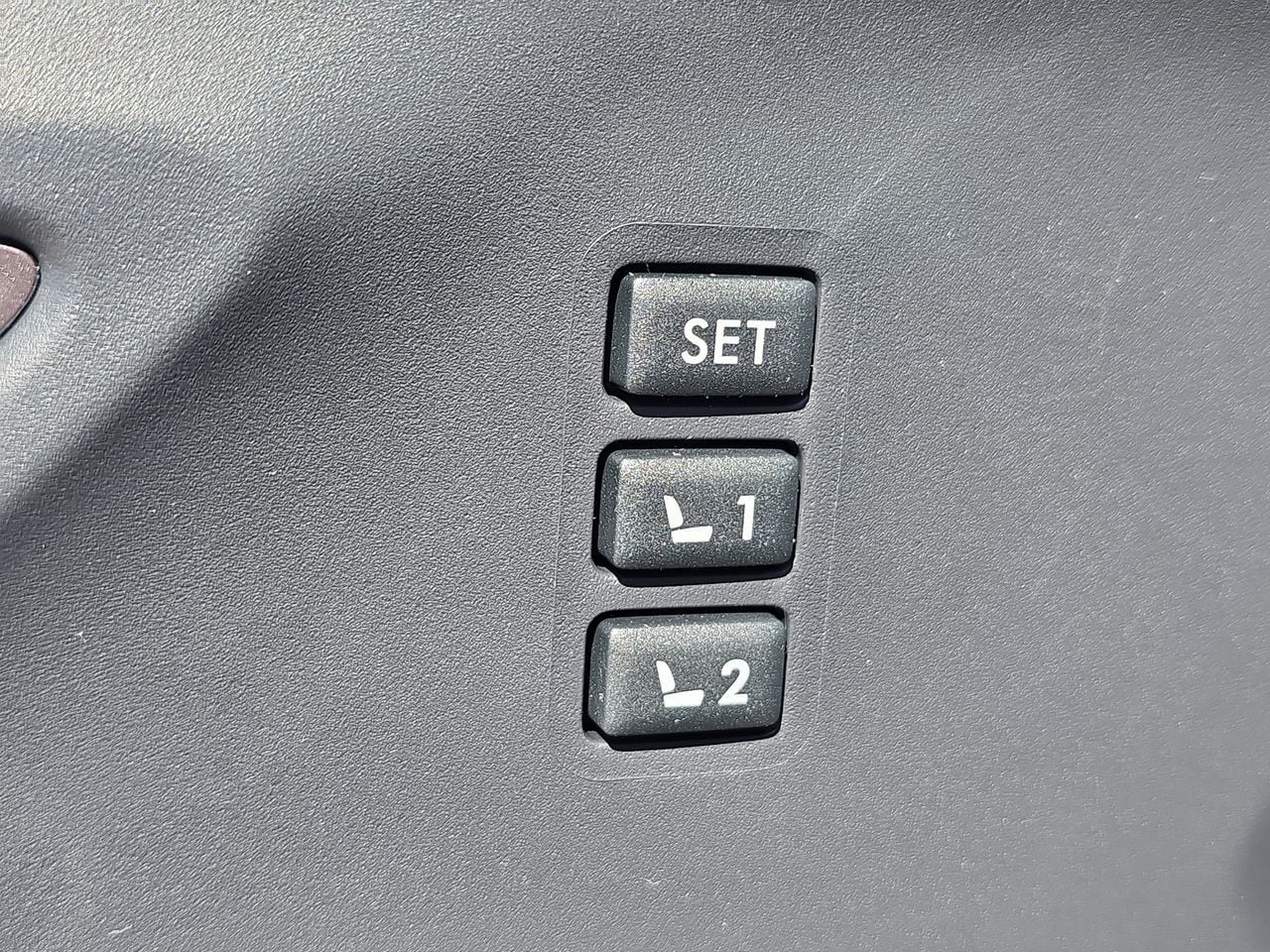 2026 Subaru Ascent Limited - Photo 17