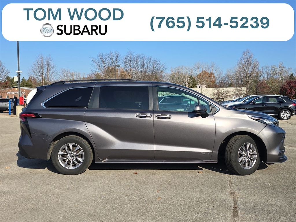 Used 2021 Toyota Sienna LE 8 Passenger Minivan/Van