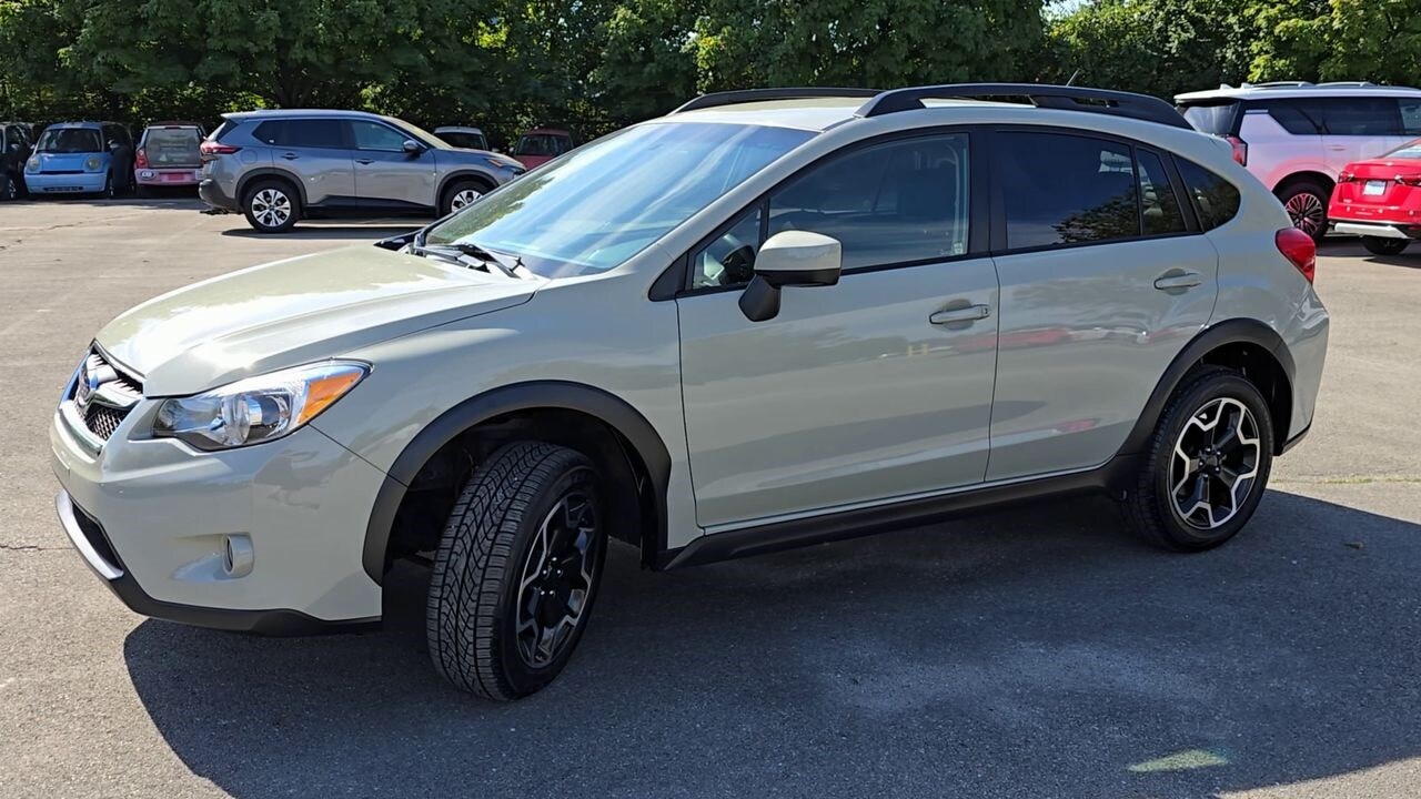 2015 Subaru Crosstrek 2.0i Premium photo 3