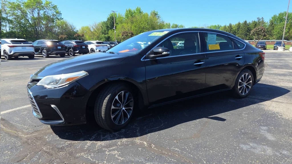 Used 2018 Toyota Avalon XLE Sedan