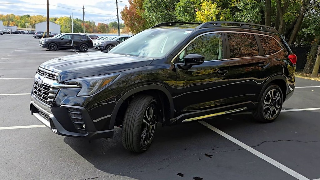 New 2025 Subaru Ascent Limited 8-Passenger SUV
