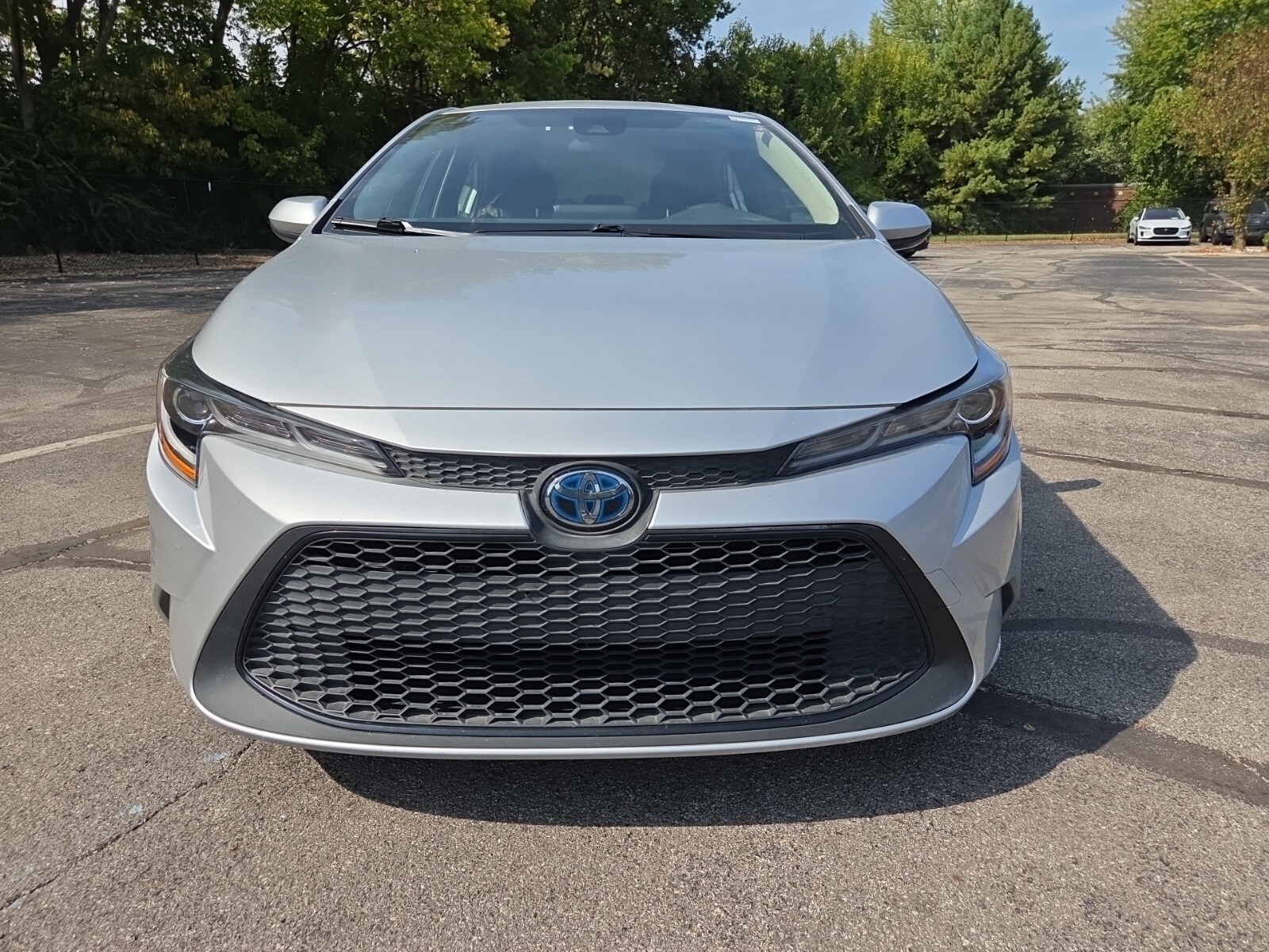 2022 Toyota Corolla Hybrid LE photo 4