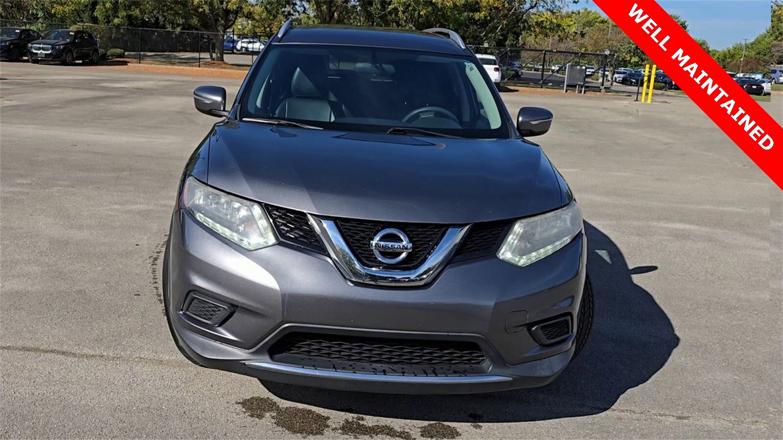 2015 Nissan Rogue SV photo 3