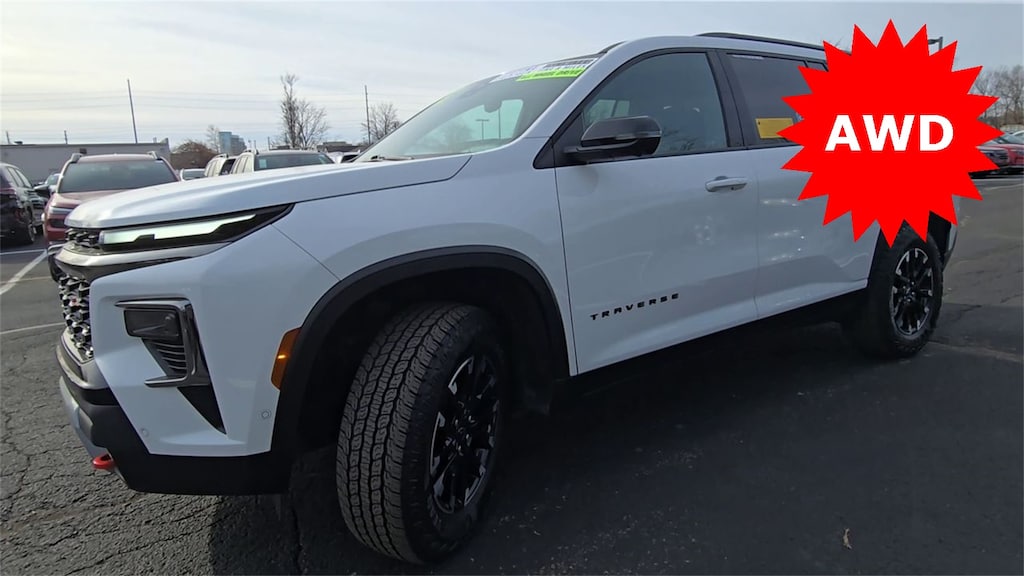 Used 2024 Chevrolet Traverse Z71 SUV