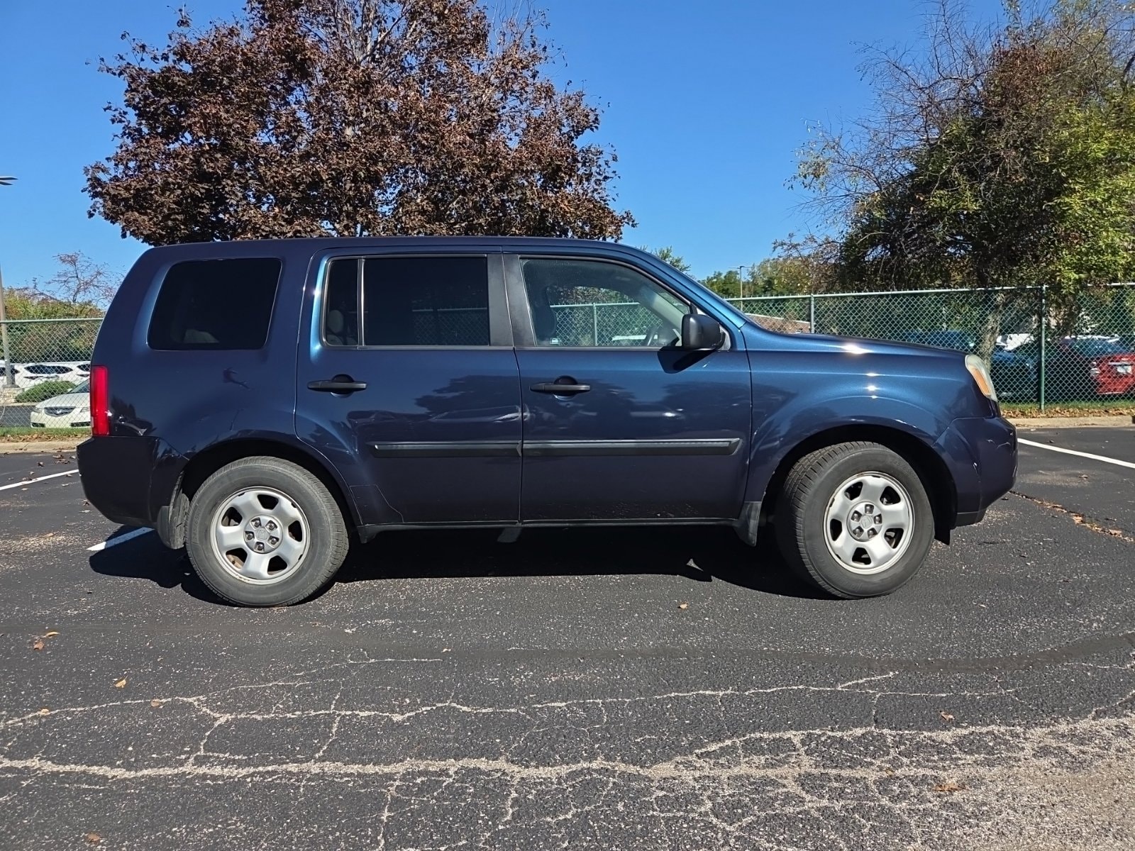 Used 2010 Honda Pilot LX with VIN 5FNYF4H29AB016764 for sale in Indianapolis, IN