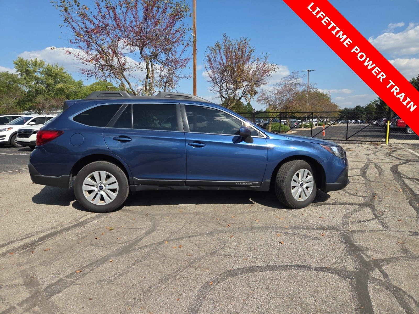 2019 Subaru Outback 2.5i Premium photo 2