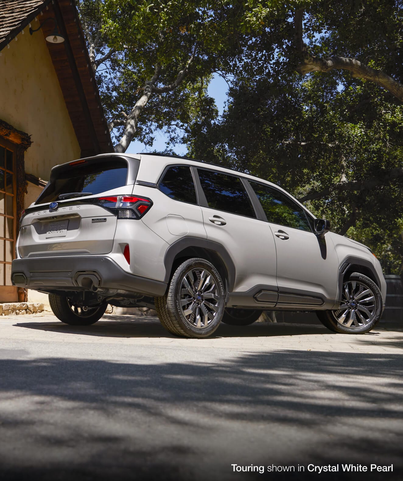 Touring - Crystal White Pearl