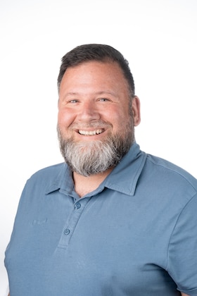 Staff member James Sproles from 7f9096e79171