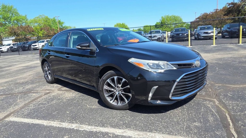Used 2018 Toyota Avalon XLE Sedan