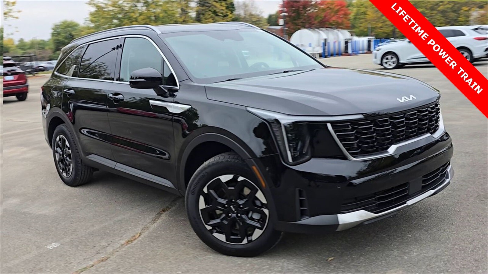 2025 Kia Sorento S photo 2