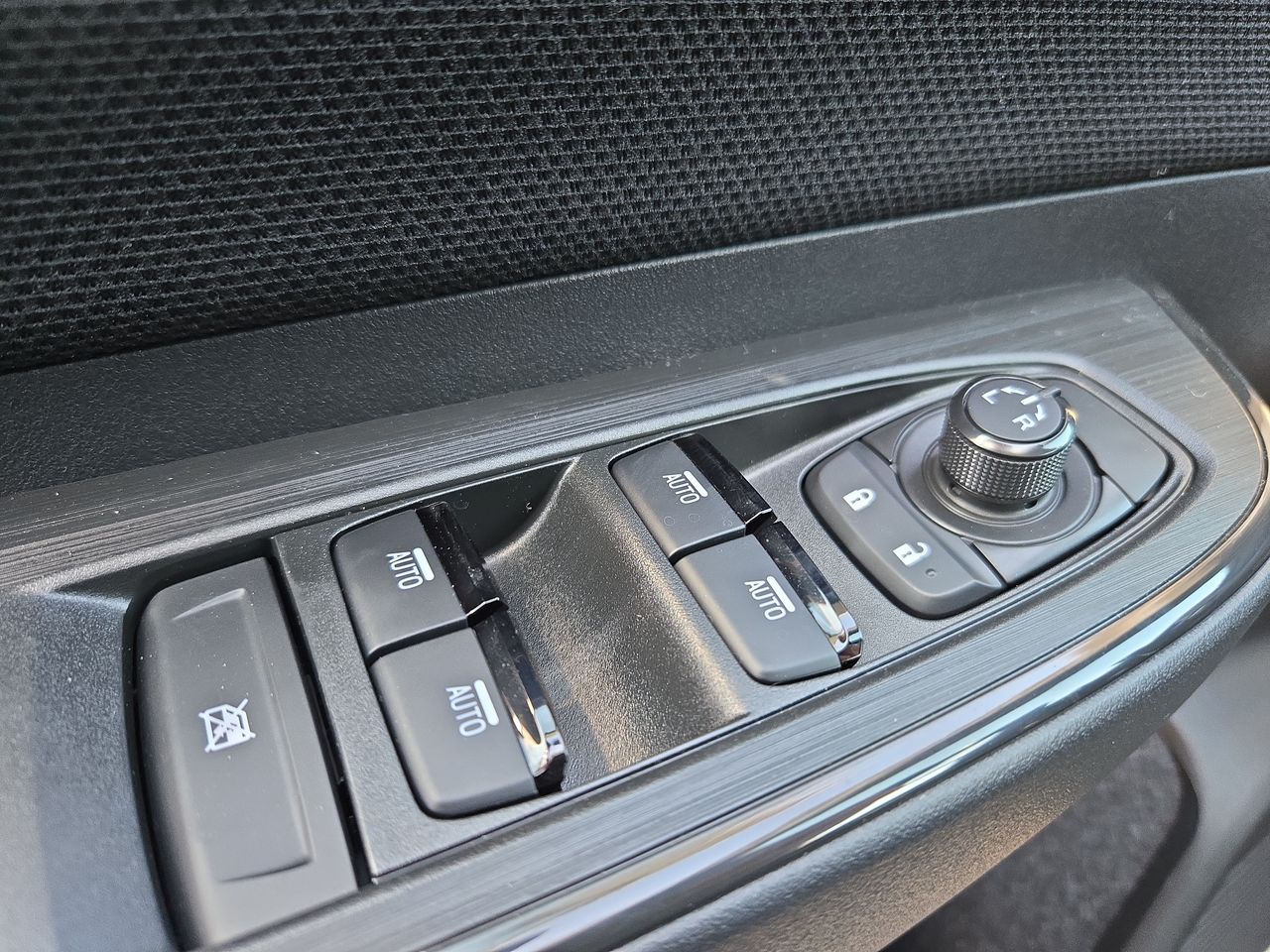 2026 Subaru Outback Limited - Photo 19