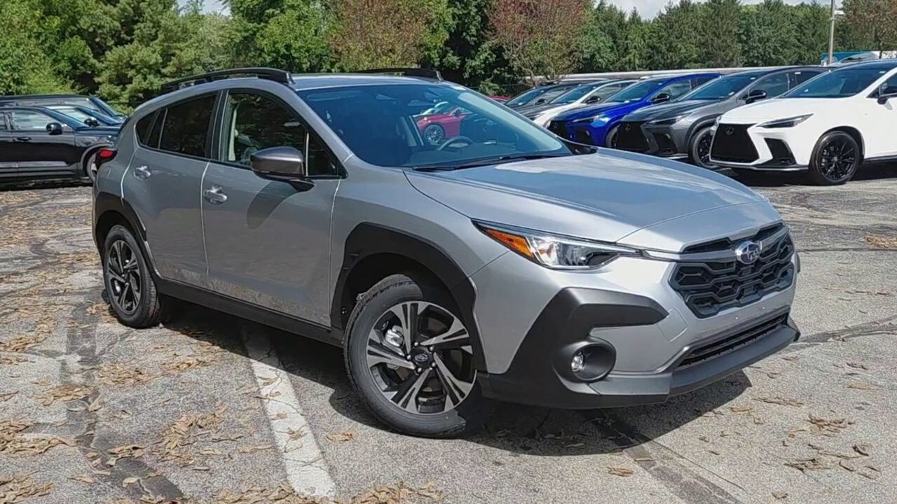 2025 Subaru Crosstrek Premium photo 2