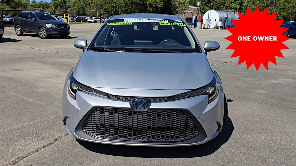 Used 2022 Toyota Corolla Hybrid LE Sedan