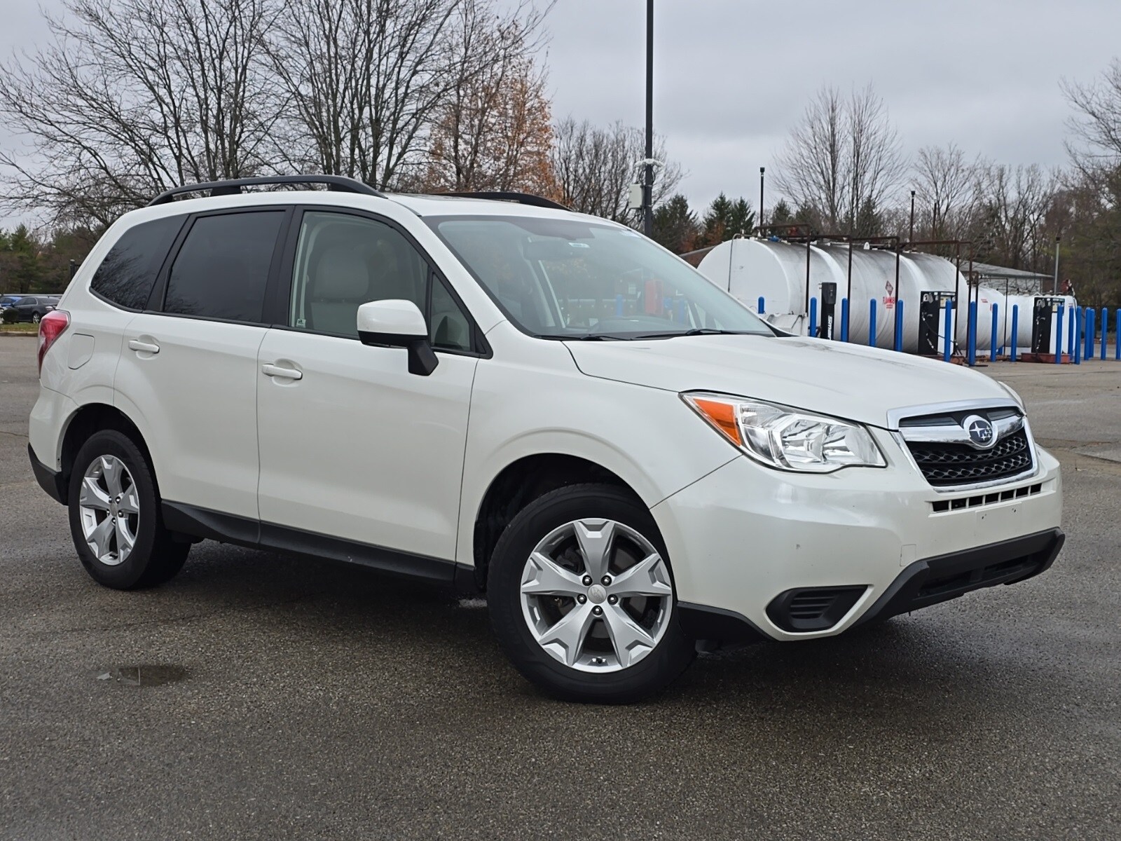 2015 Subaru Forester 2.5i Premium photo 3