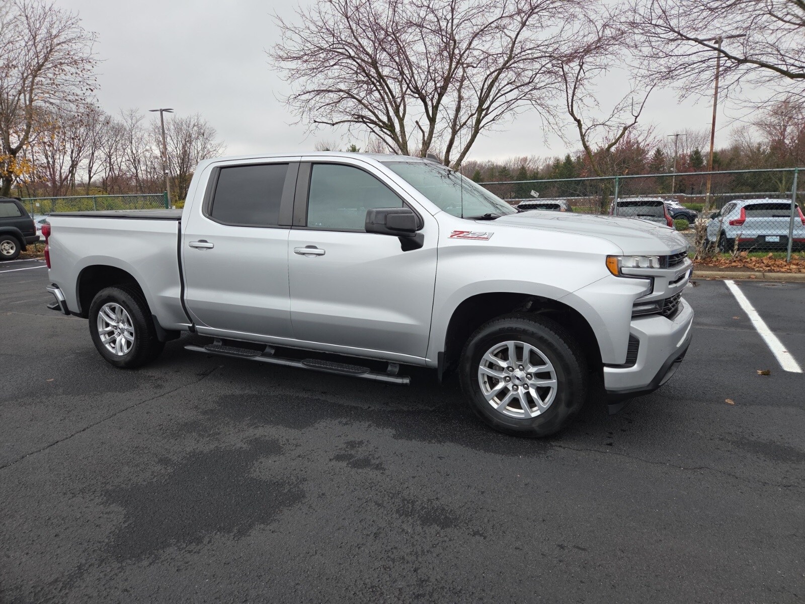2019 Chevrolet Silverado 1500 RST photo 3