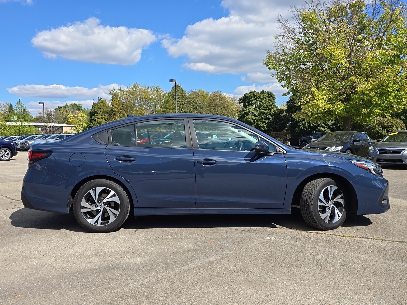 2023 Subaru Legacy Premium photo 2