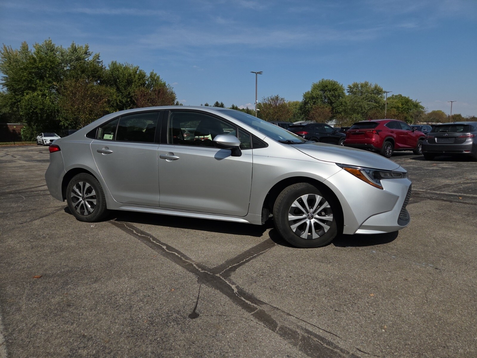 2022 Toyota Corolla Hybrid LE photo 3