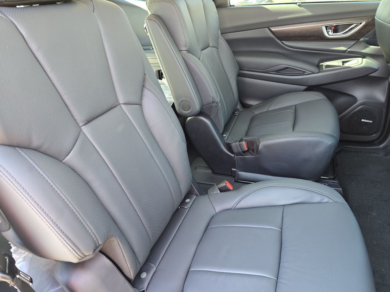 2026 Subaru Ascent Limited - Photo 22