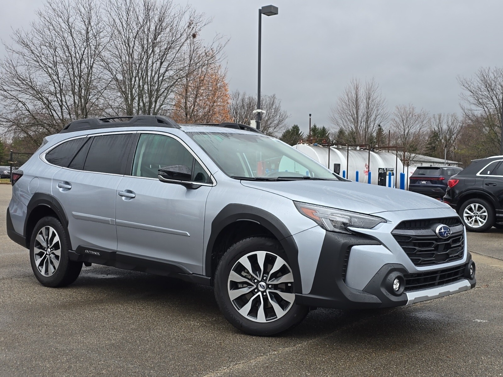 2023 Subaru Outback Limited photo 2