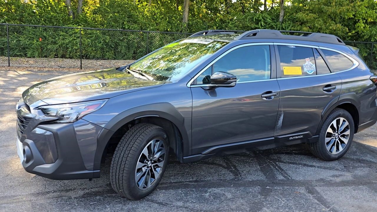 2023 Subaru Outback Limited photo 2