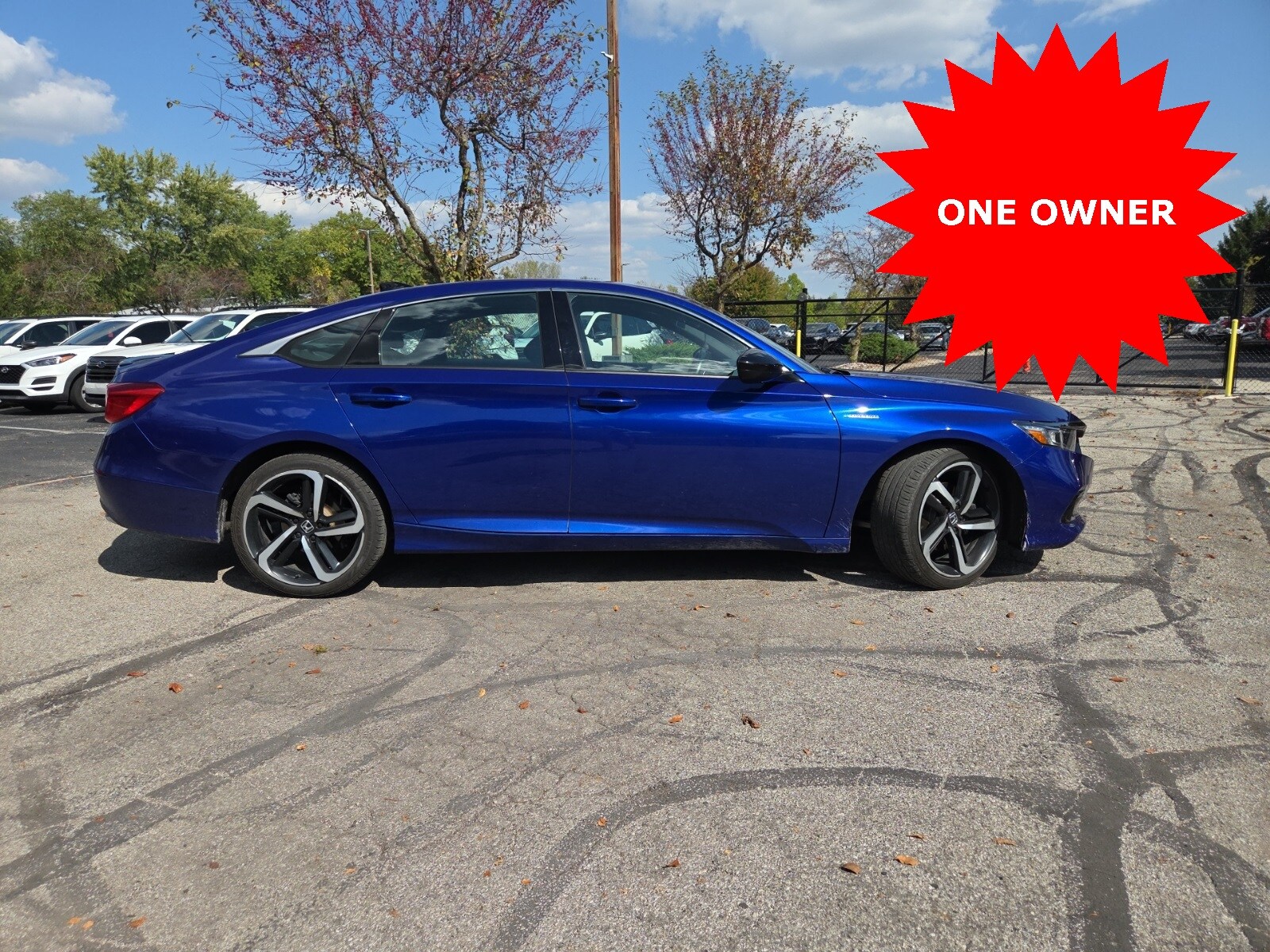 2022 Honda Accord Hybrid Sport photo 2