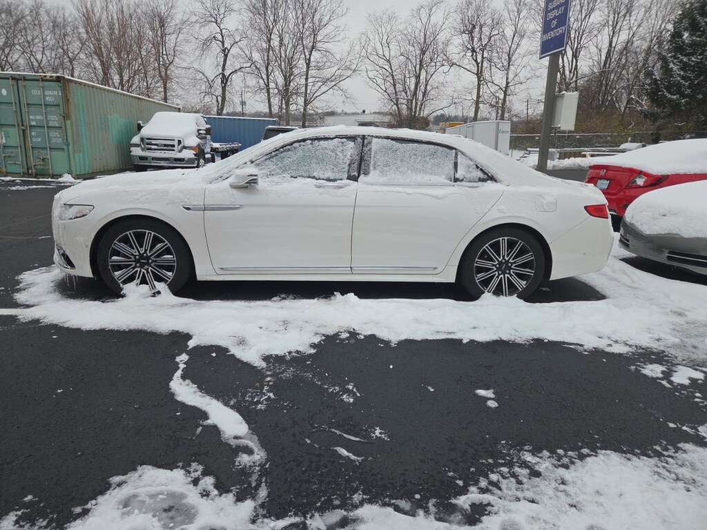 Used 2017 Lincoln Continental Reserve Sedan