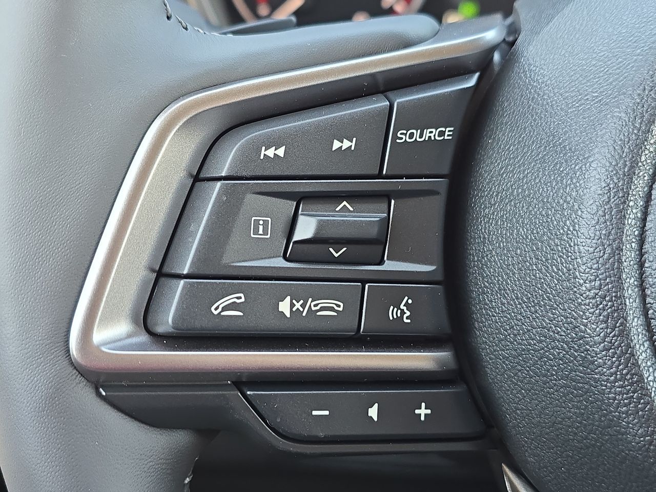 2026 Subaru Ascent Limited - Photo 36